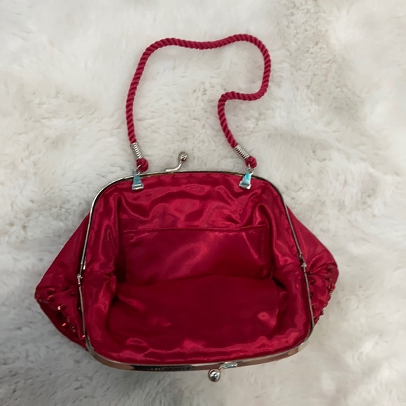 Red beaded clutch - Picture 5 of 6